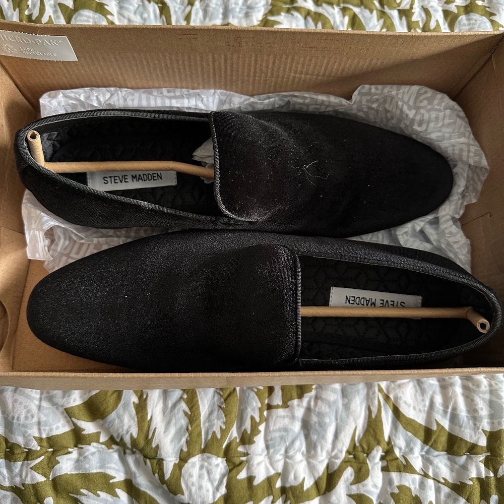 Steve Madden Velvet Loafers